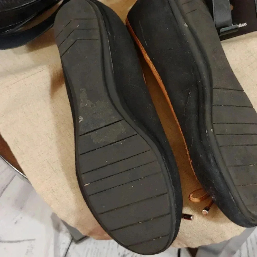 Coach and Four flats - Picture 8 of 9
